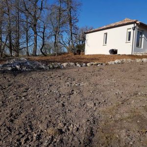 TERRASSEMENT AMENEGAMENT ABORDS MAISON